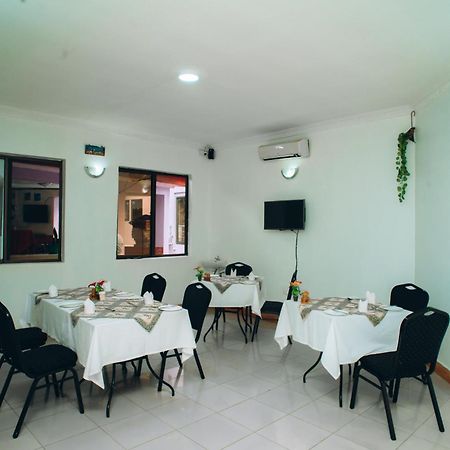 Arusha Giraffe Lodge Exterior foto